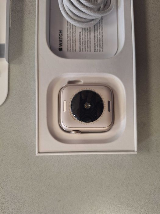 Apple Watch Se 3 40MM + Гаранция iStyle