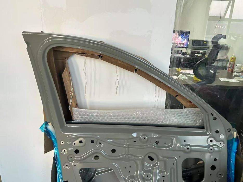 Двери на Li L6, L8, L9