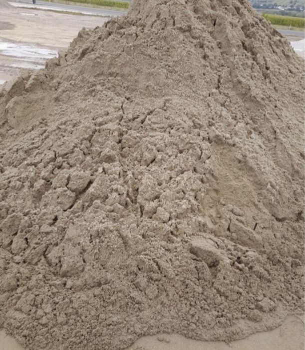 Nisip Pietris Balastru Pamant negru