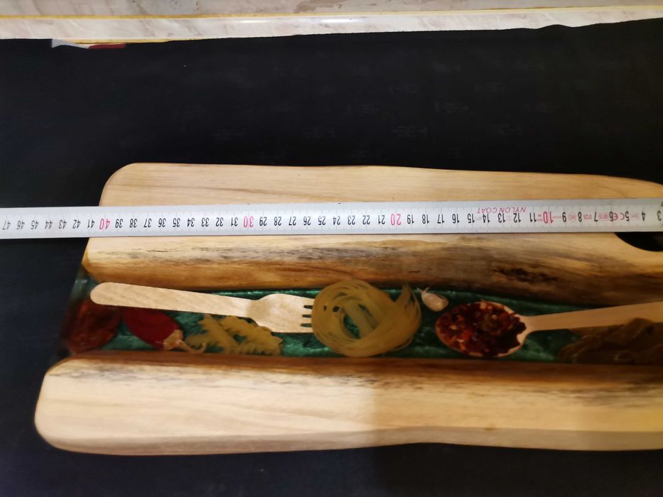 Дъски за сервиране и рязане, епоксидна смола и дърво