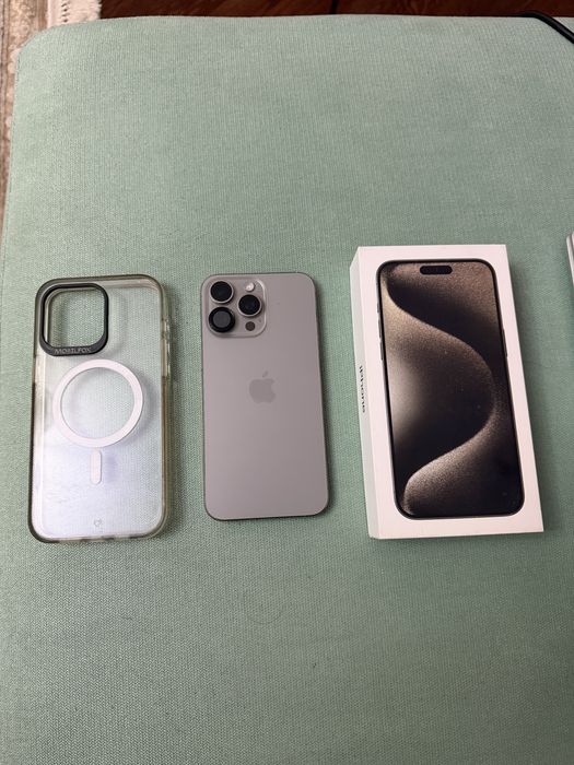 Iphone 15 promax 512 gb  natural titanim