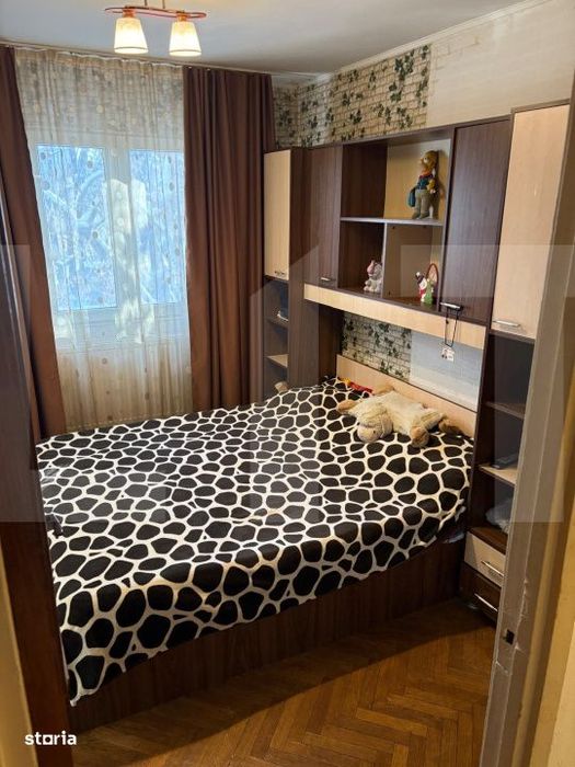 Apartament 3 camere de vanzare – Zona Gorjului