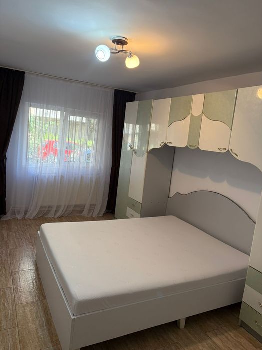 Garsonieră spațioasă 42 m² — fotografia 1