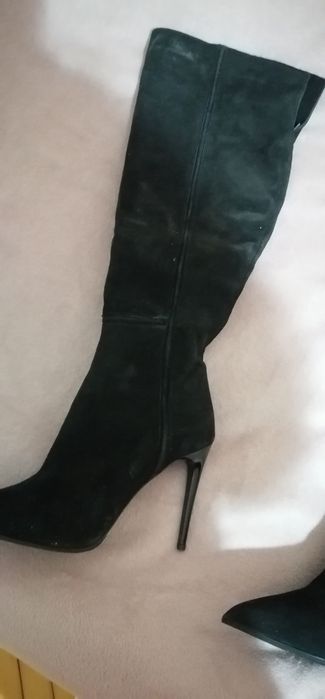 Чизми, високи ботуши