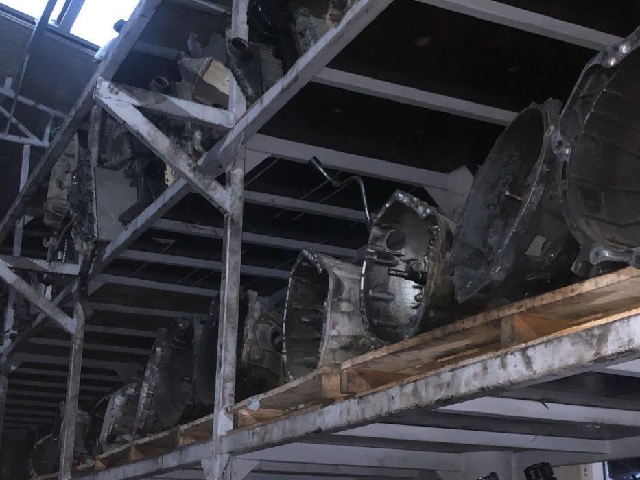 Vand cutii pentru orice tip de dube : Sprinter, Vw LT, Vw Crafter