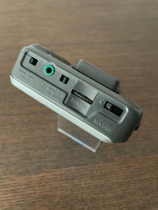 Casti + Stereo Sony Walkman AM FM