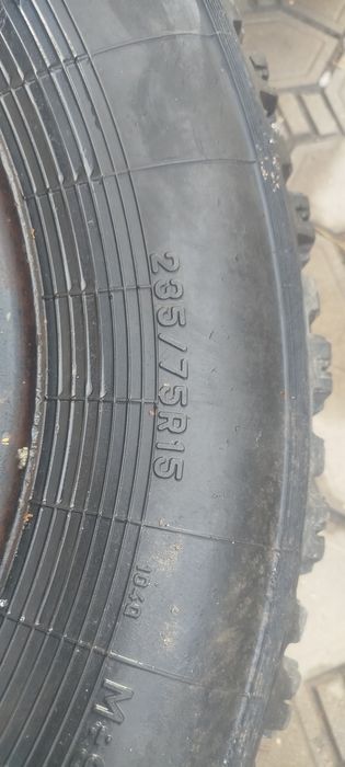 Продам комплект диски с резиной УАЗ