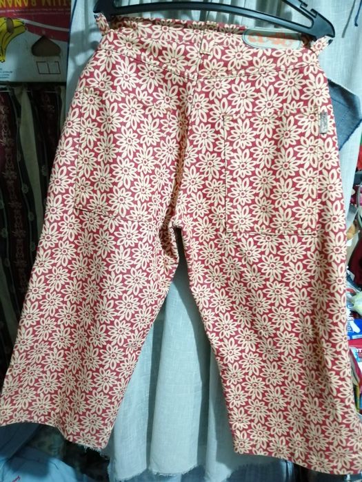 Дънки        нови