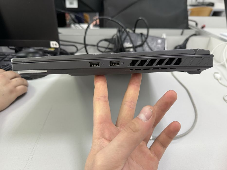 Продам Asus Rog strix g614jv-N4071