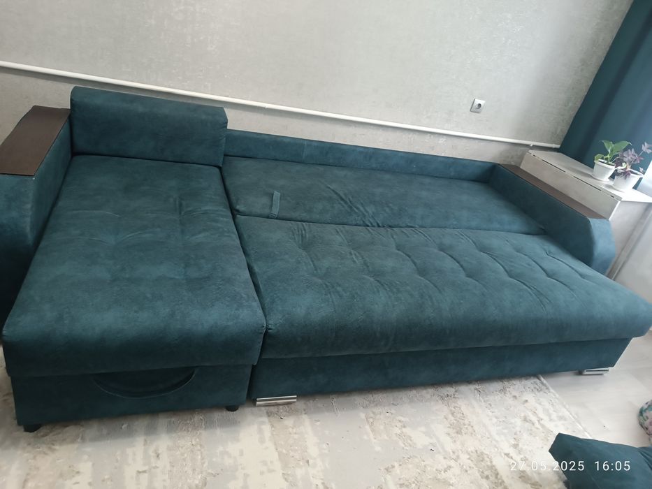 Продам угловой диван