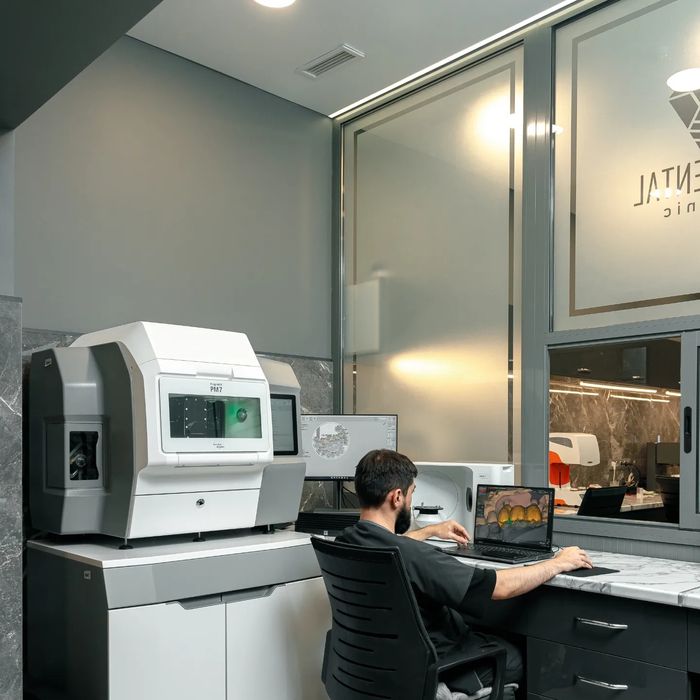 Коронки из диоксида циркония