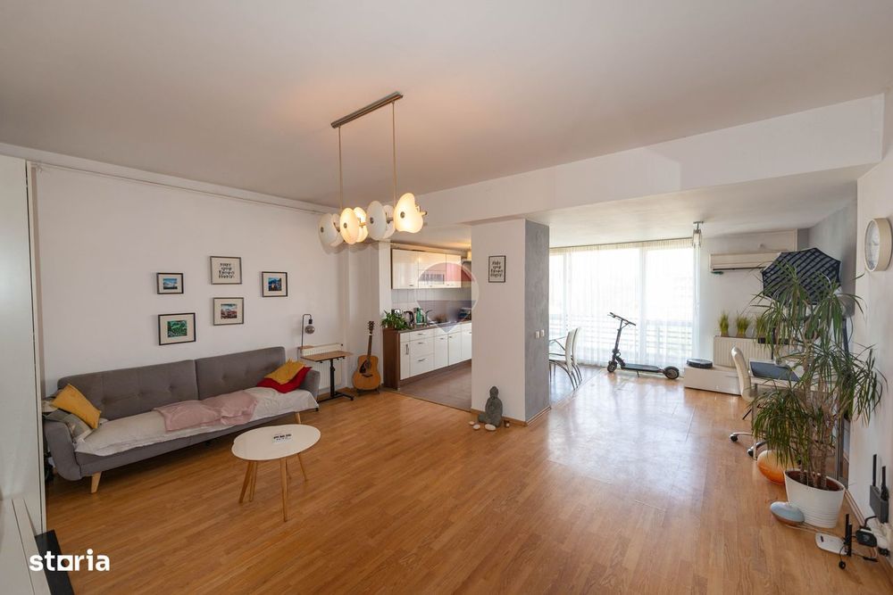 Apartament cu 2 camere de vanzare zona 1 Decembrie 1918 strada Fetesti