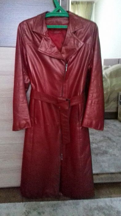Продам кожанный тренч