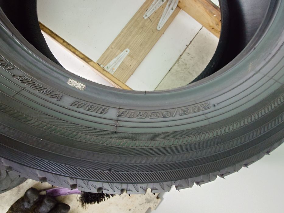 205/60R16 noi Falken & Yokohama 2025
