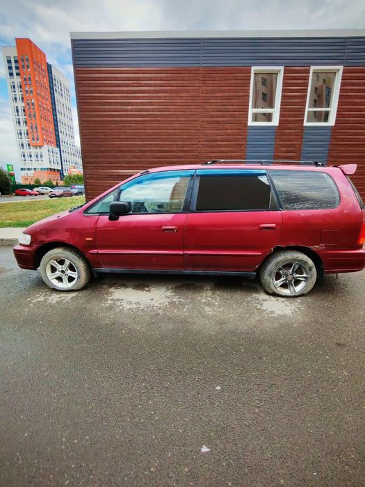 Продам Хонда шатл