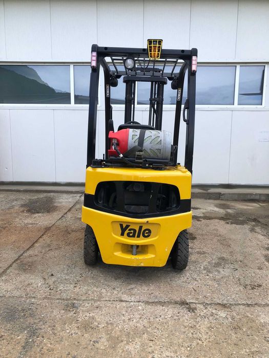 Inchiriez / vand  STIVUITOR YALE GPL 1.6T