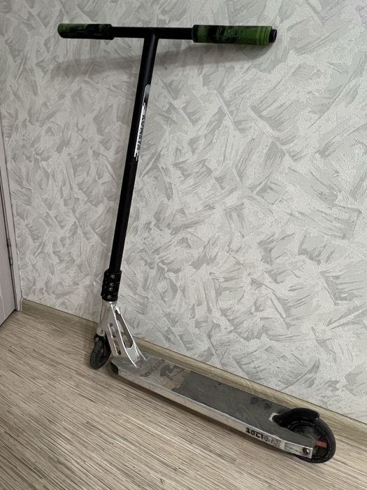 Трюковой самокат custom