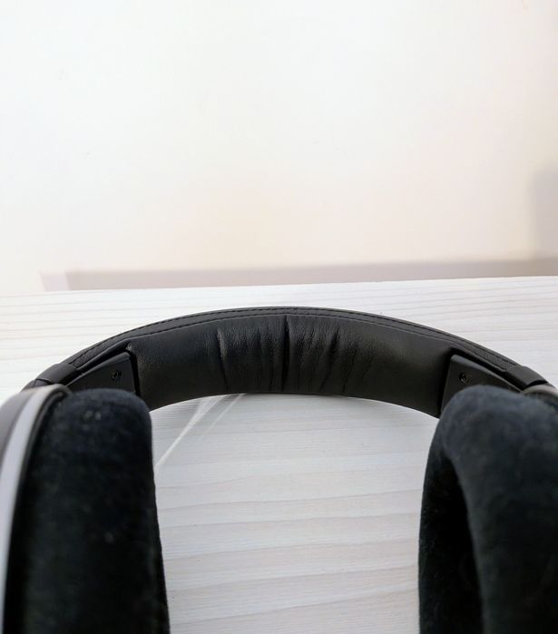 Vând Sennheiser HD 550 noi