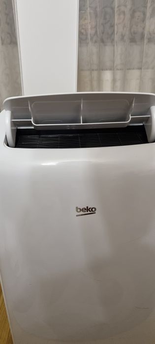 Aparat aer condiționat portabil Beko ba312c 12000btu cu dezumificare