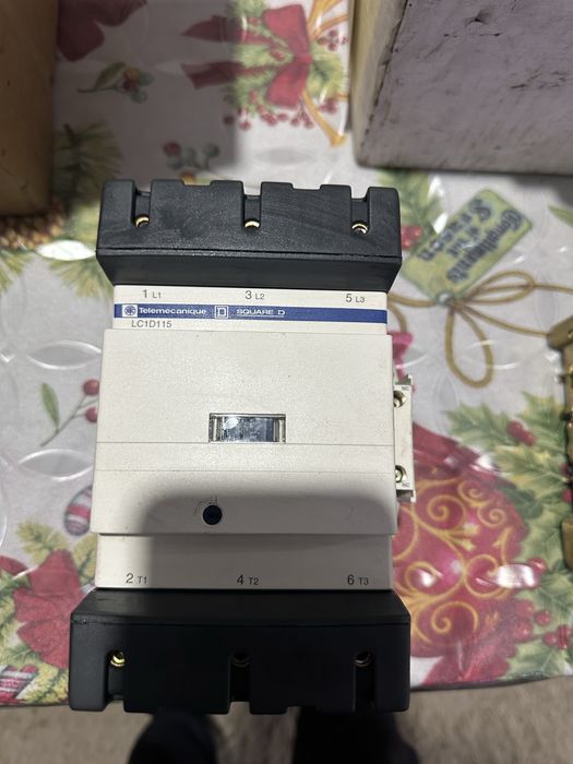 Индустриални контактори Schneider и Siemens