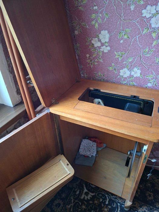 Швейная машина NAUMANN