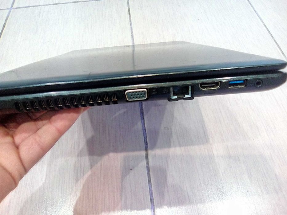 Лаптоп ACER Aspire E1-572 - 4 процесора