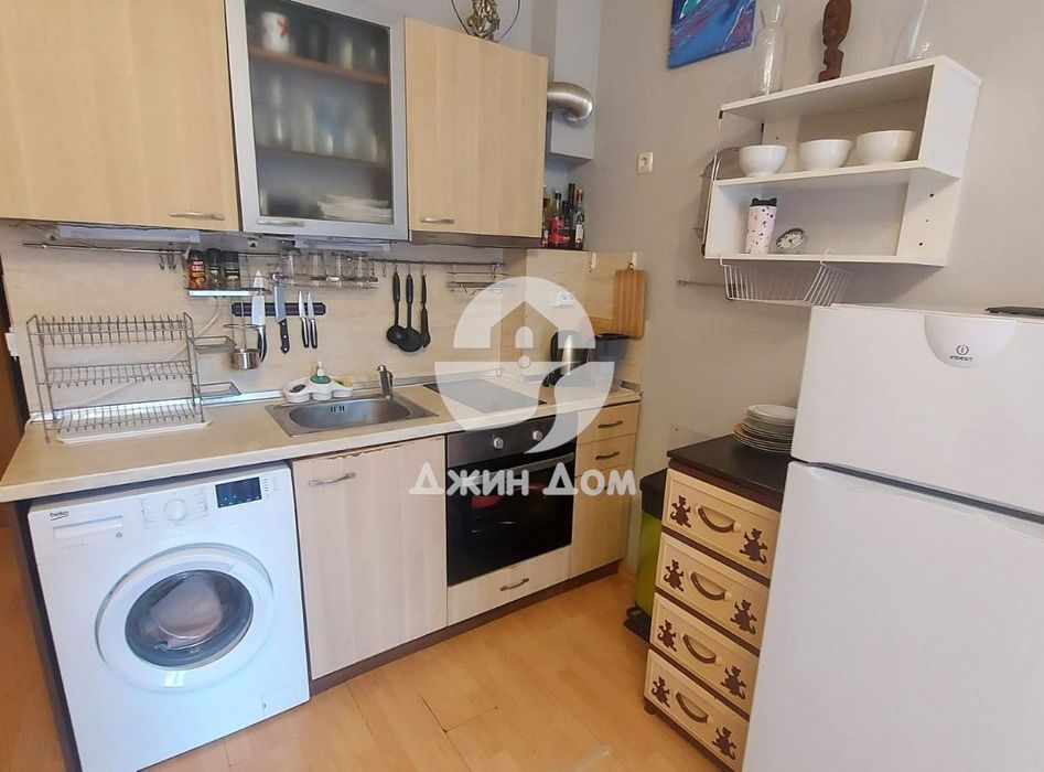 Просторен тристаен апартамент в к-с „Съни Дей 6“, к.к. Слънчев бряг