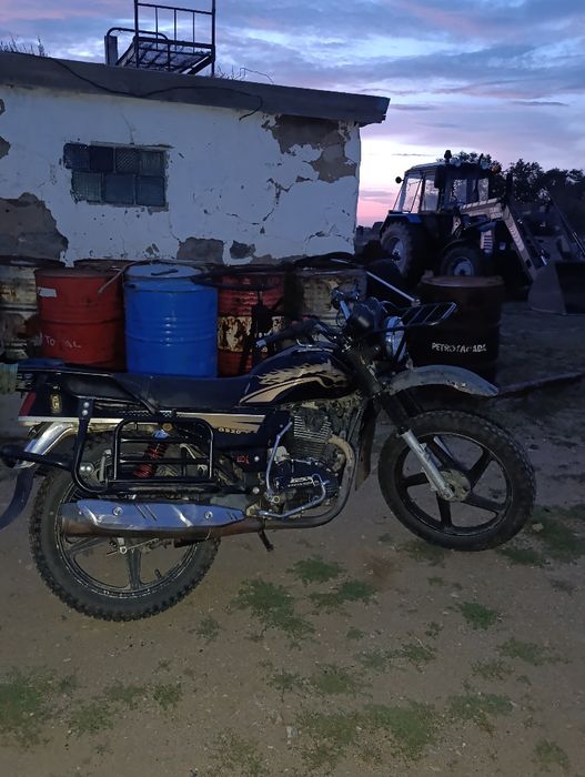 Продажа Suzuki GSX 200 есть торг