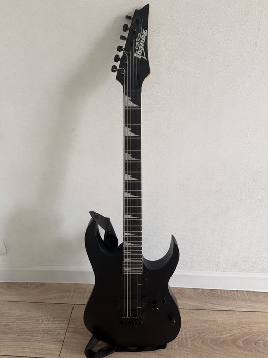 Продам электрогитару Ibanez GRG121DX-BKF
