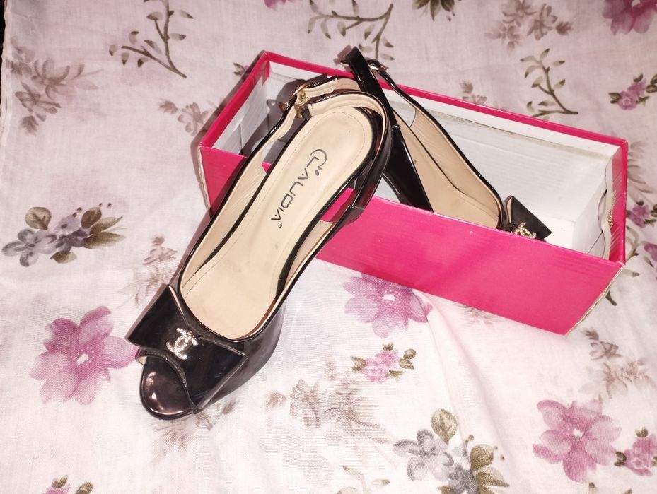 GOʻZALLIK ayollar oyoq kiyimi