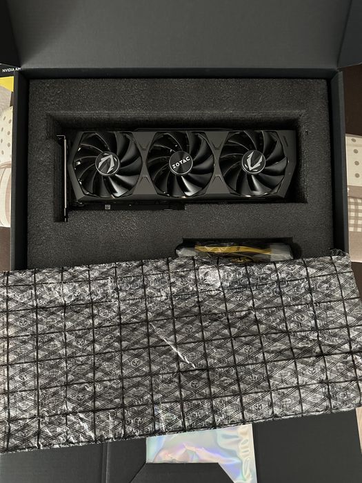 Placa video Zotac RTX 3090 24Gb