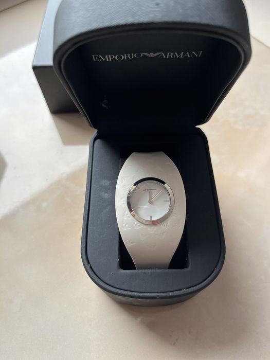 Часовник Armani