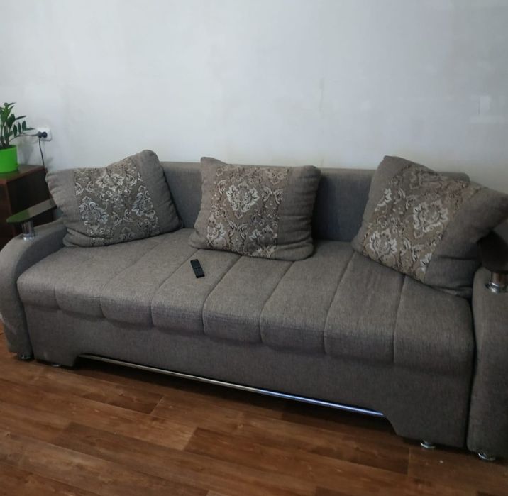 Продам диван б/у 150000тг