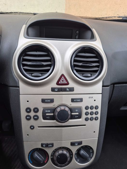 Vand Opel Corsa D 2010