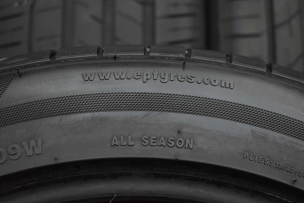 2бр. Гуми 285/45/21 Accelera