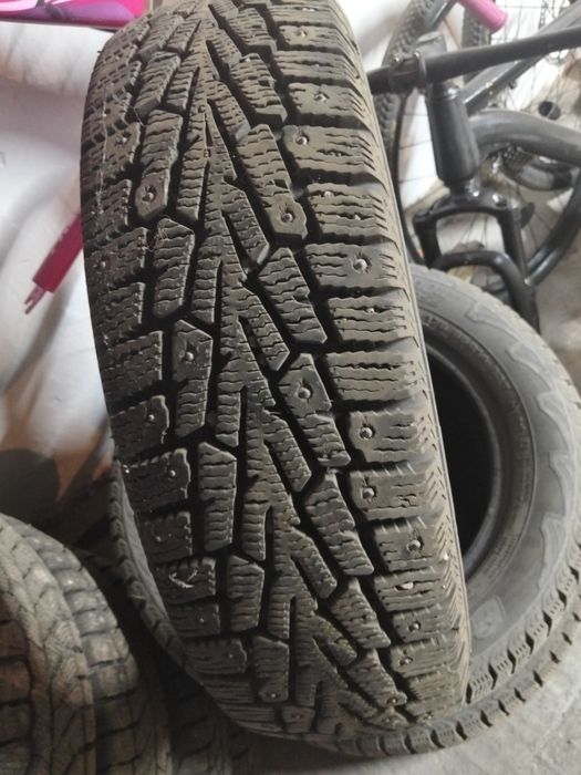 Продам зимние баллон 175/65R14