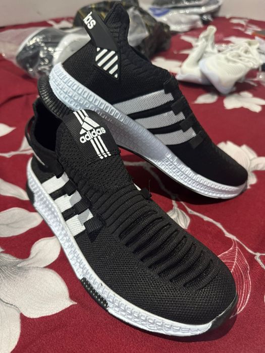Adidași adidas noi
