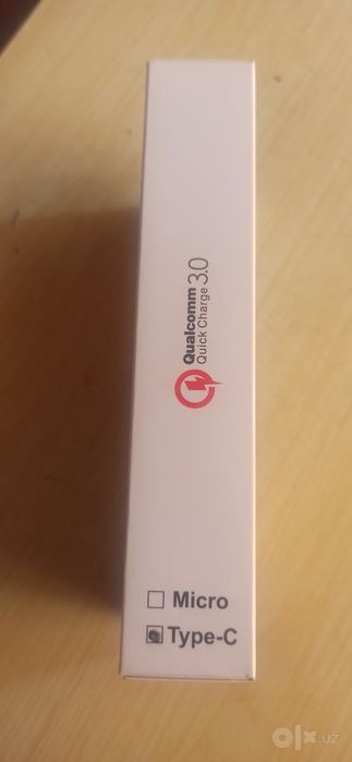 Зарядка для любых смартфонов и планшетов.