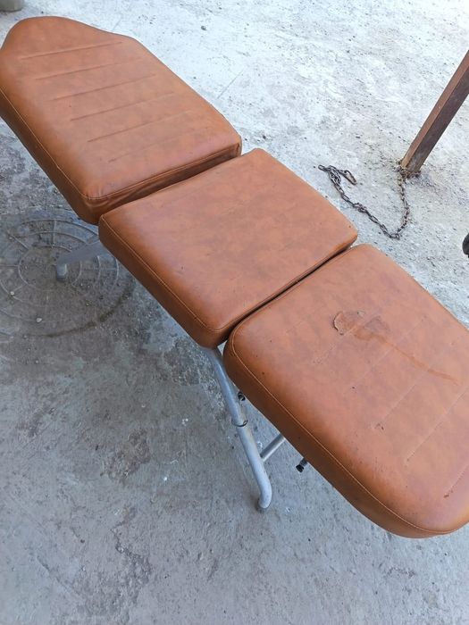 Продам кушетку б/у