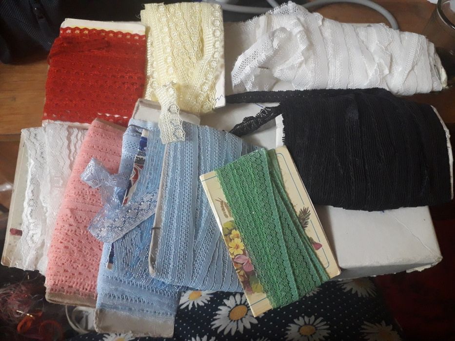 Ленточки для шитья