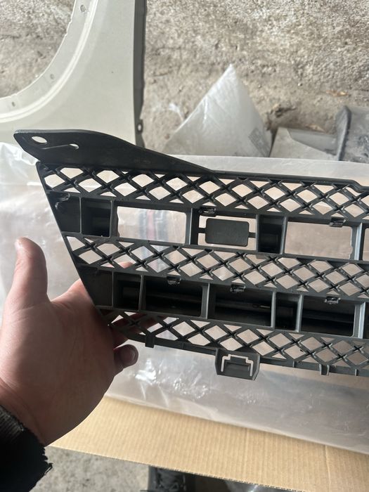 Mercedes Cls w219 05-09г Оем пр. Решетка