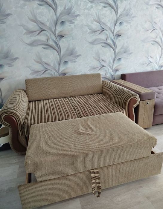 Продам диван в хорошем состояний