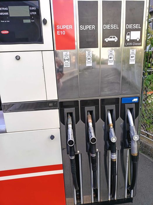 Pompe/distribuitoare carburant statii peco Tokheim/Gilbarco