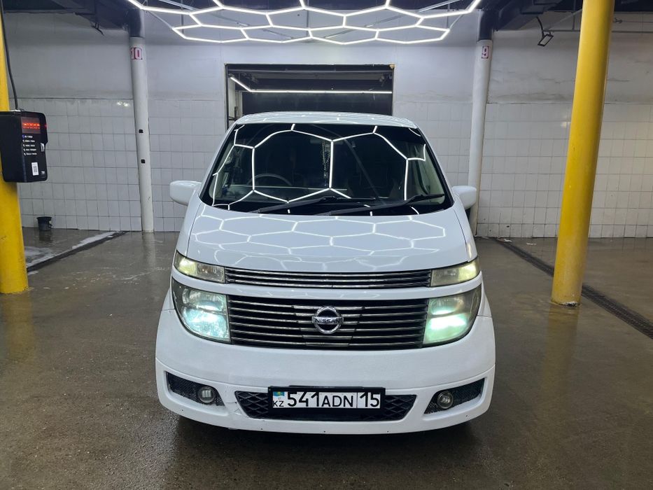 Продам/обмен можно с вашей доплатой классом ниже.Минивэн 8 месты газ б