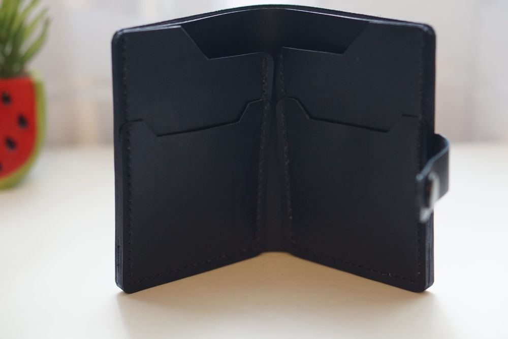 Portofel din piele naturală(1 bucată pe stoc)