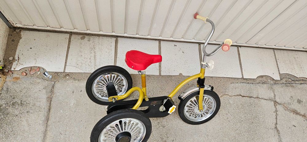 Ретро детска триколка