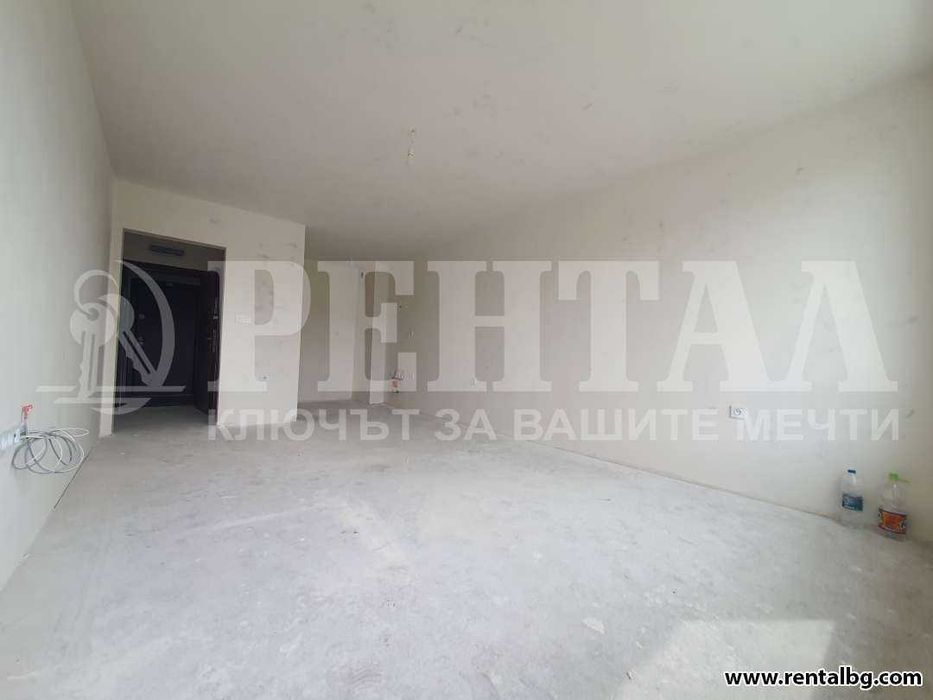 Продава се Двустаен апартамент в Пловдив, Кючук Париж - 65 кв.м за 1408 €/кв.м - Снимка #1