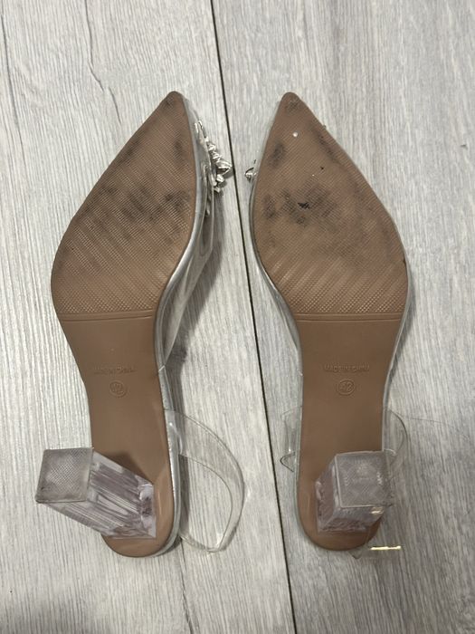 Sandale cu pietre
