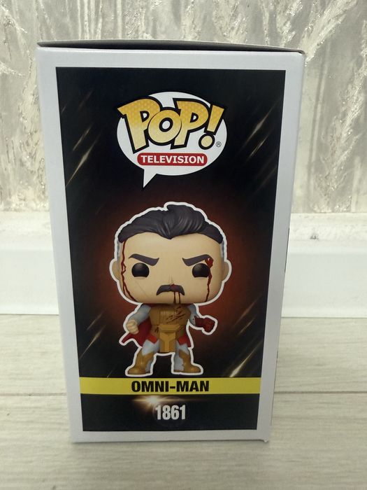 Фигурка Omni Man