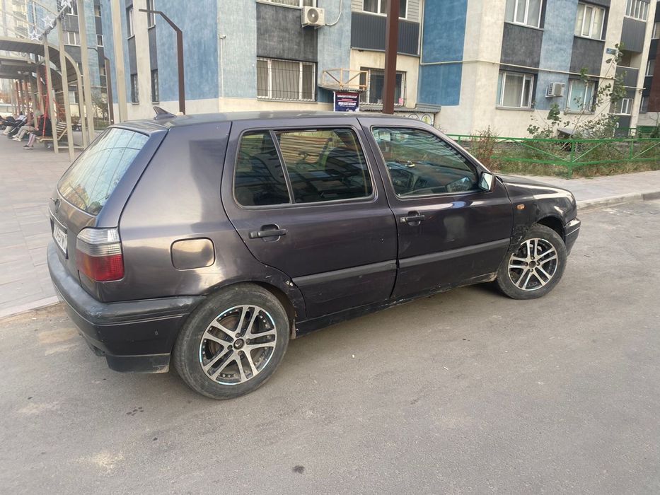 Продается Volkswagen Golf 3ка